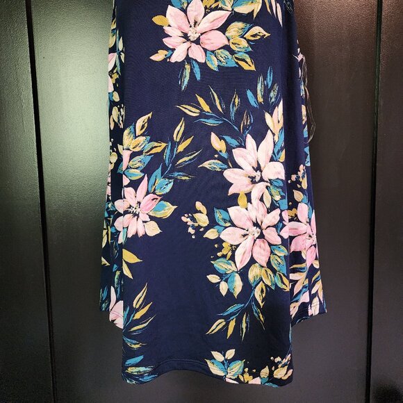 The Pulse Boutique Navy Floral Tank Top Sz L - Picture 2 of 2
